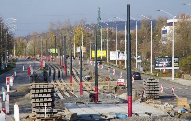 Modernizácia električkových tratí - Dúbravsko - Karloveská radiála - Edilizia ferroviaria