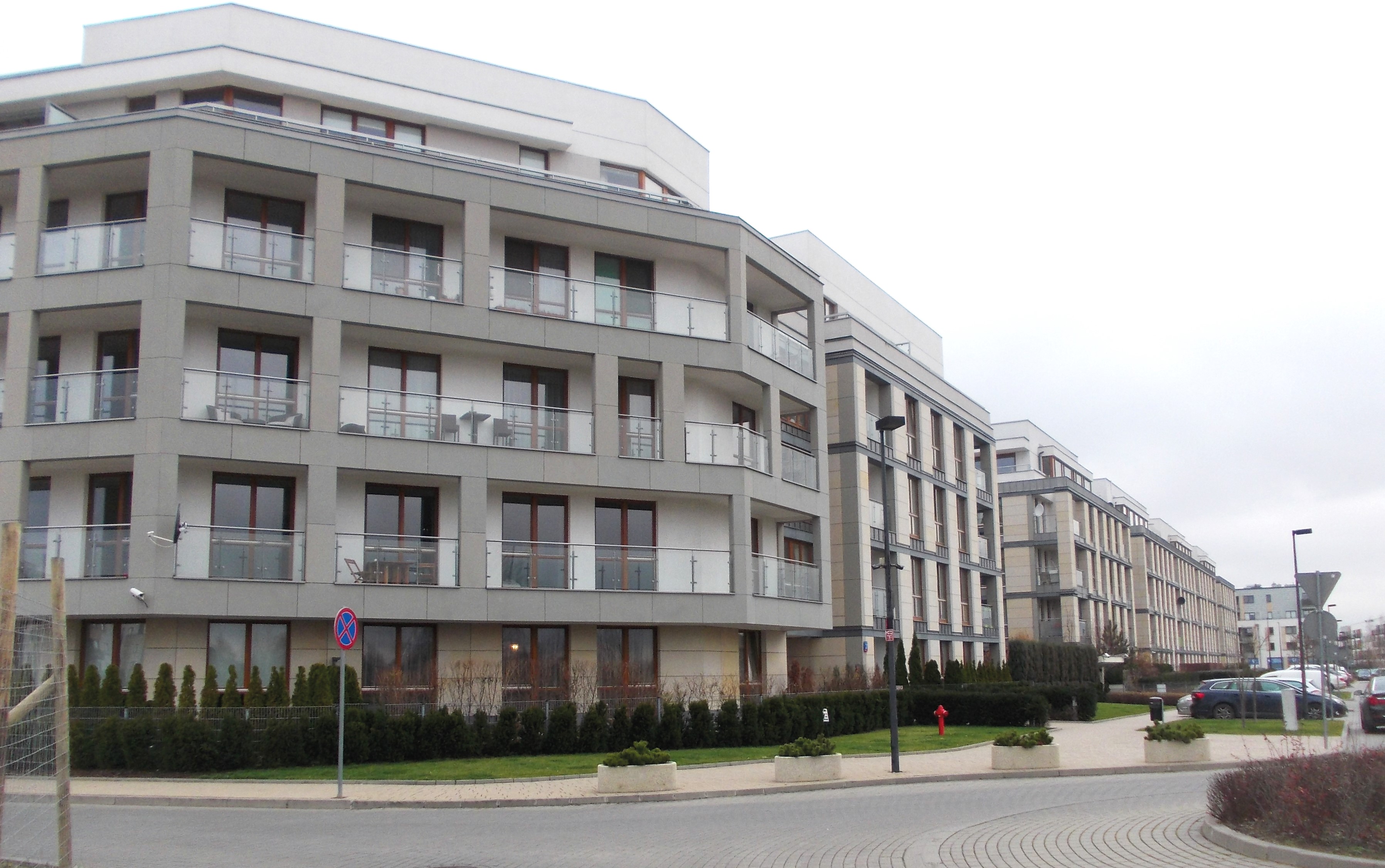 Zespół Mieszkaniowy Wilanów ONE w Warszawie - Costruzione edilizia