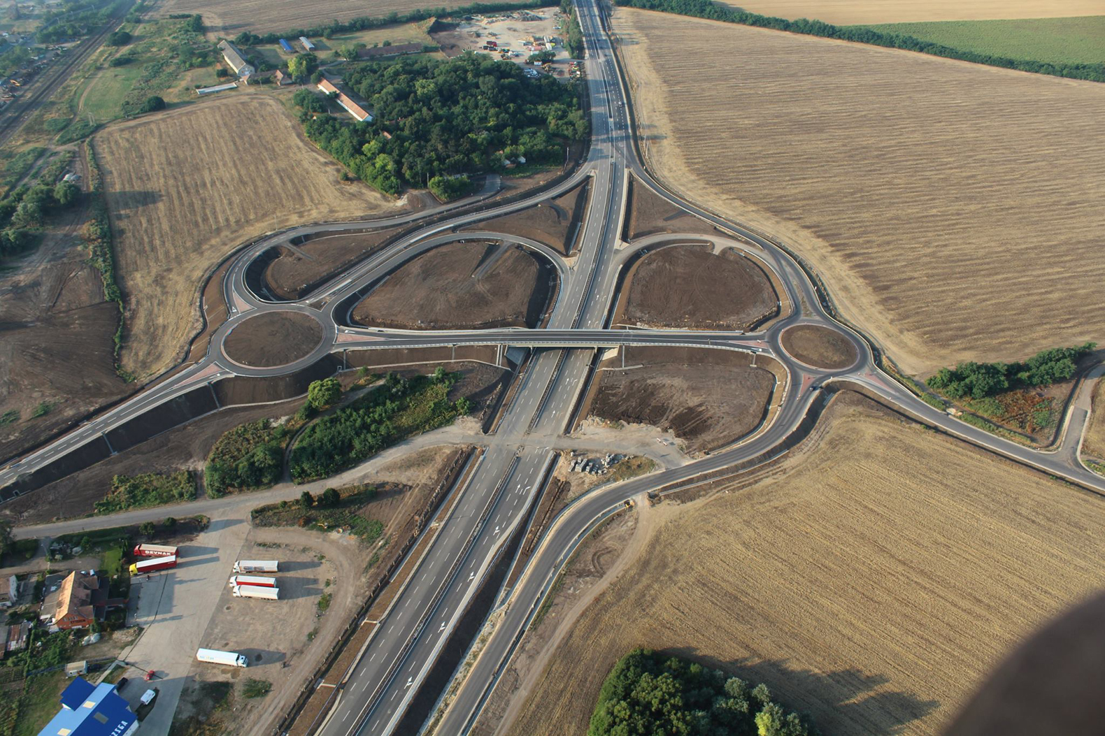 21.sz. főút négynyomúsítása  - Edilizia stradale e costruzione di ponti