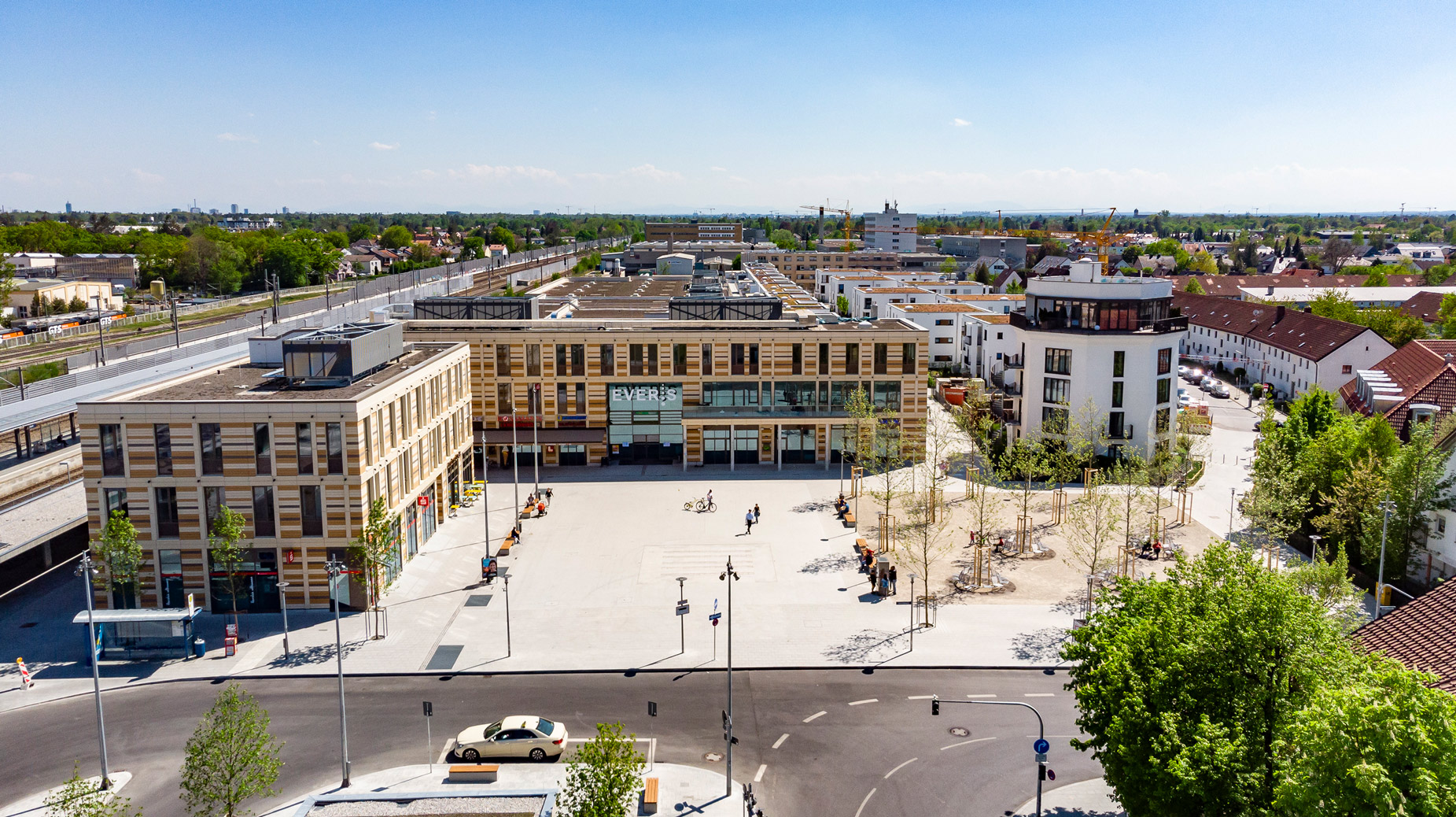 Einkaufszentrum Oertelplatz, München-Allach - Costruzione edilizia