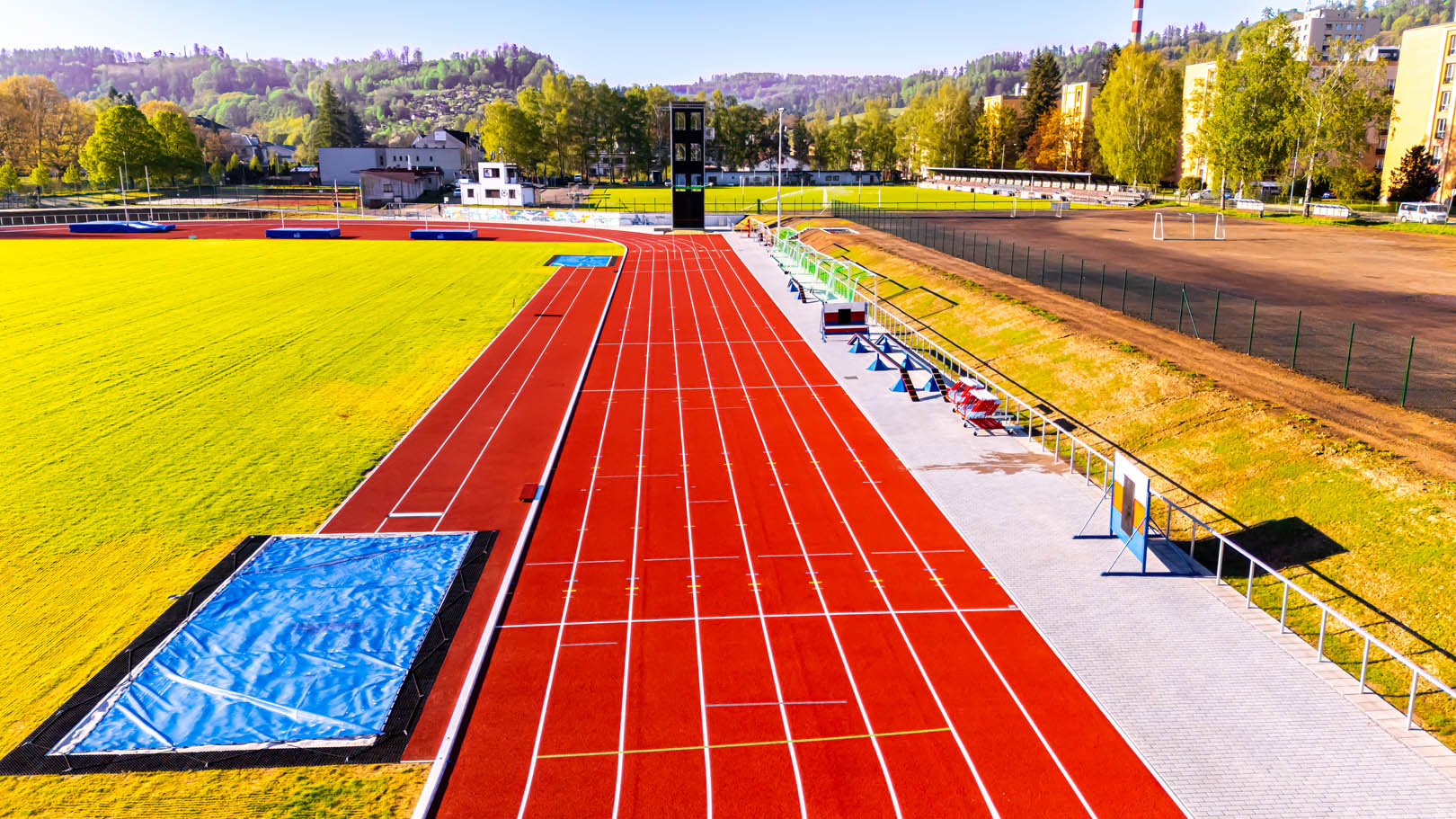Rekonstrukce Atletického stadionu v Semilech - Competenze speciali