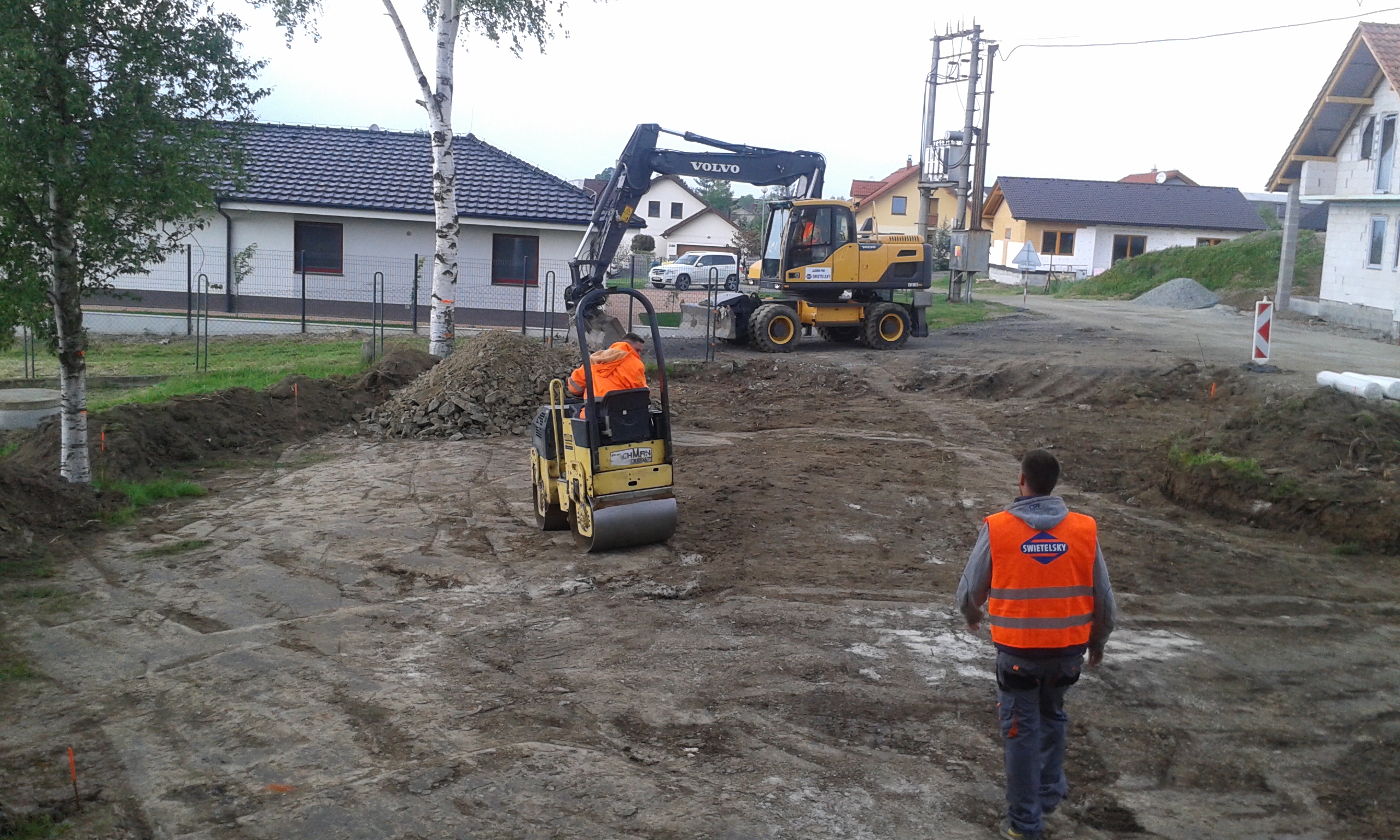 Rekonštrukcia otoče pre autobusovú dopravu v Diakovej - Edilizia stradale e costruzione di ponti