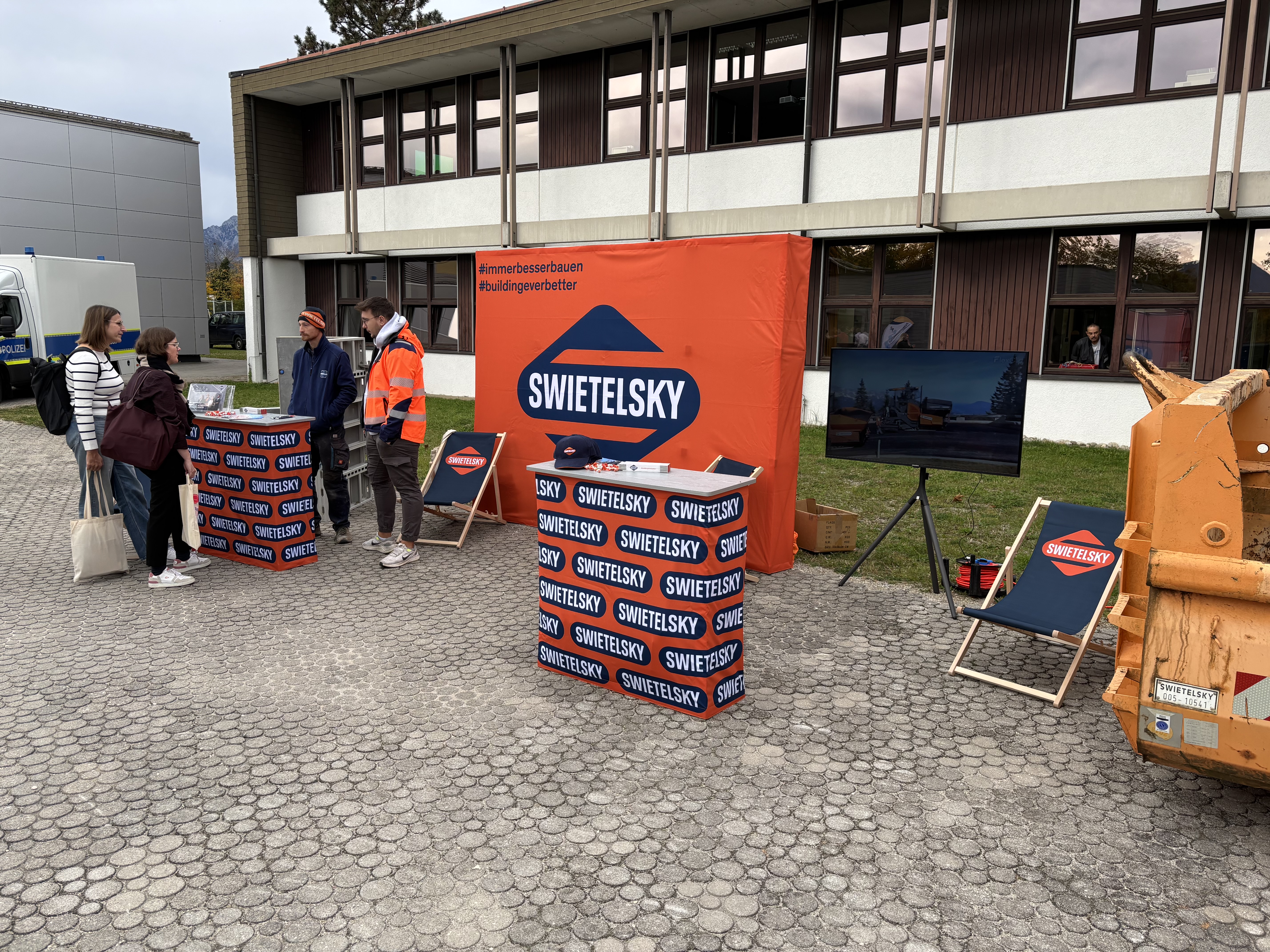 Berufsorientierungsmesse Berchtesgadener Land & Traunstein: Swietelsky begeistert Schüler für das Bauhandwerk - DE