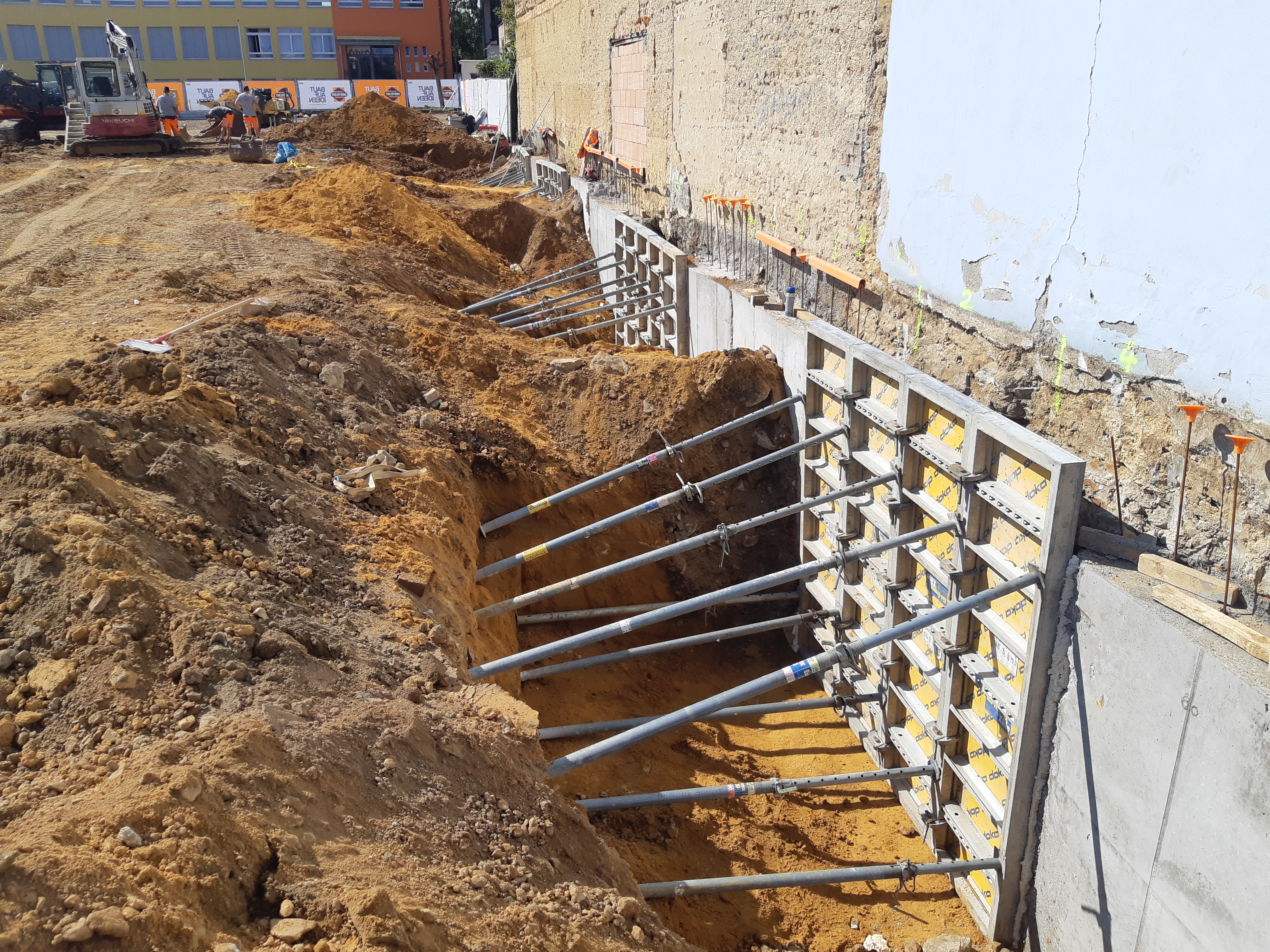 WAV - 380 Horn - Costruzione edilizia