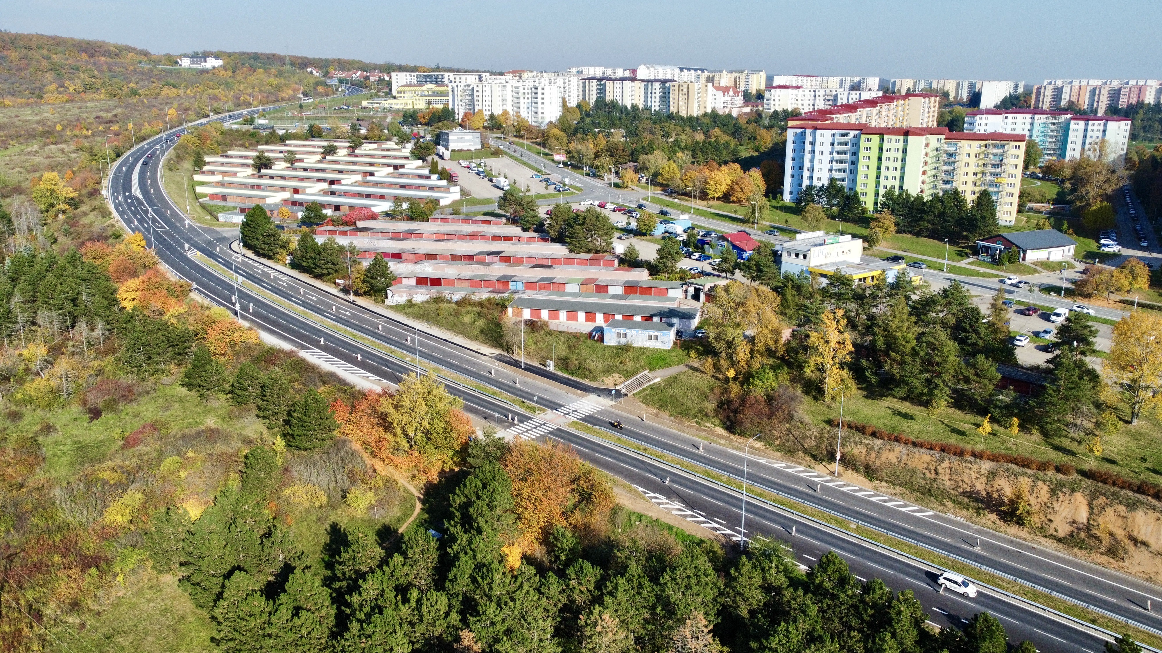Brno – rekonstrukce ul. Jedovnická - Edilizia stradale e costruzione di ponti