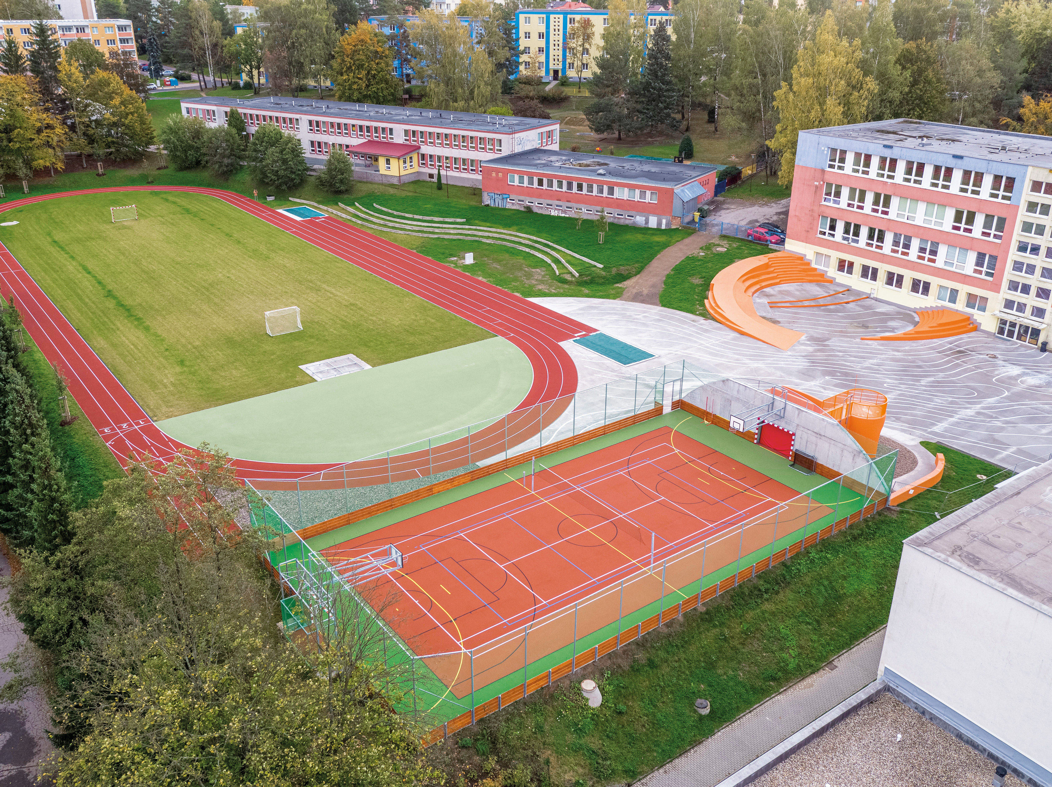 Sportoviště základní školy, Švermova - Ingegneria civile
