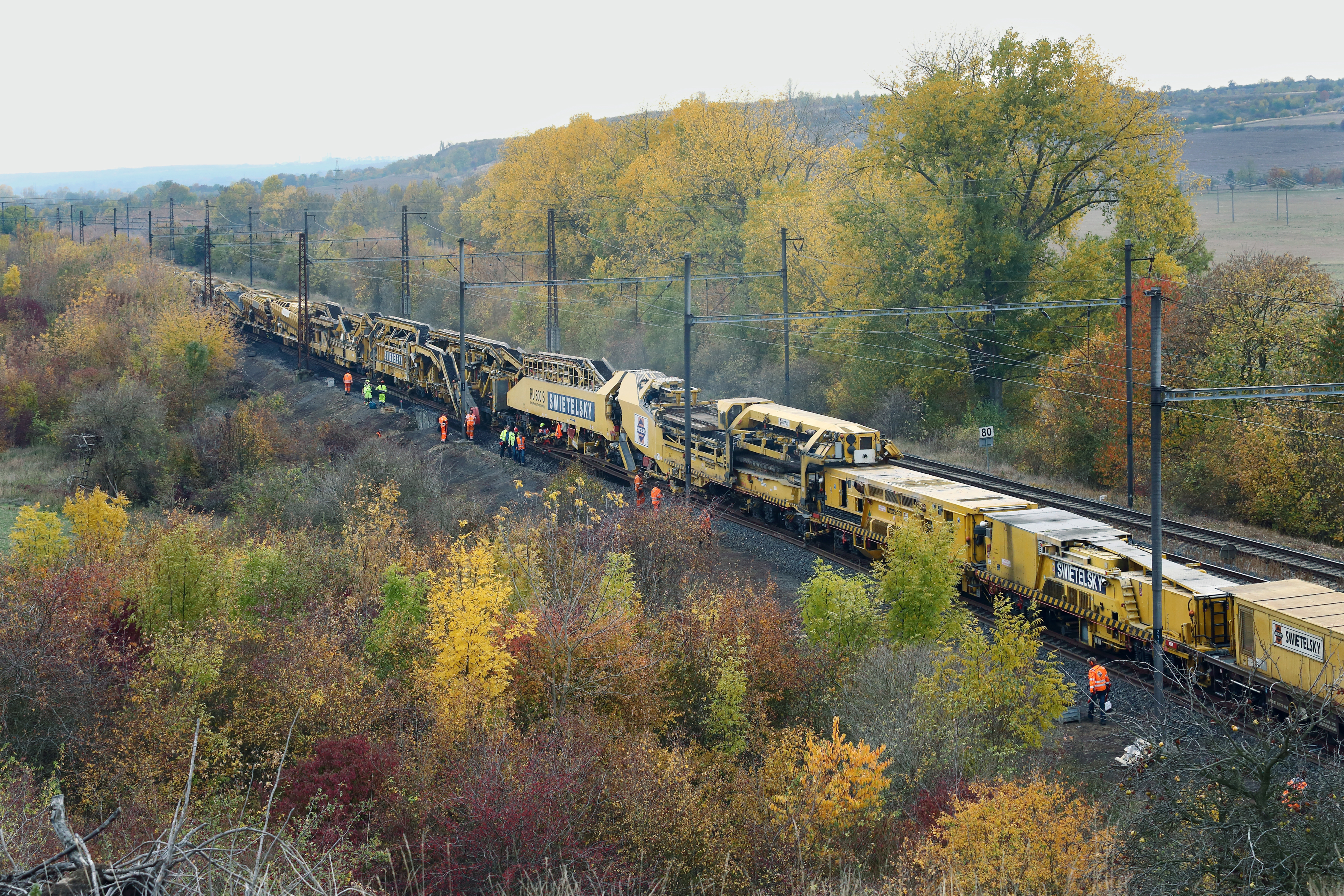 Stavební práce na železniční trati (RU 800S), Obrnice - Čížkovice - Edilizia ferroviaria