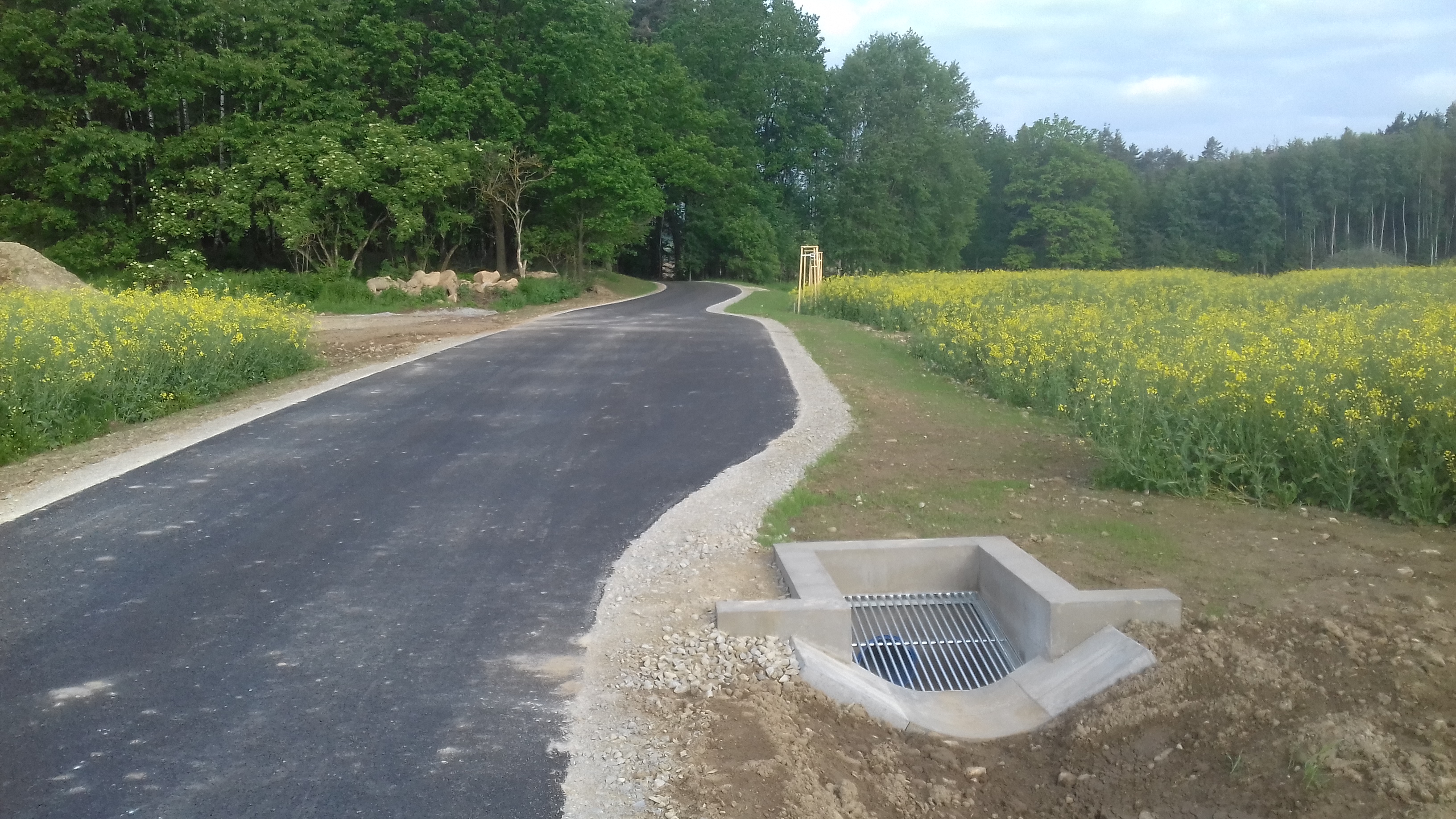 Cyklostezka – propojení katastrálních území Matná–Buk         - Edilizia stradale e costruzione di ponti