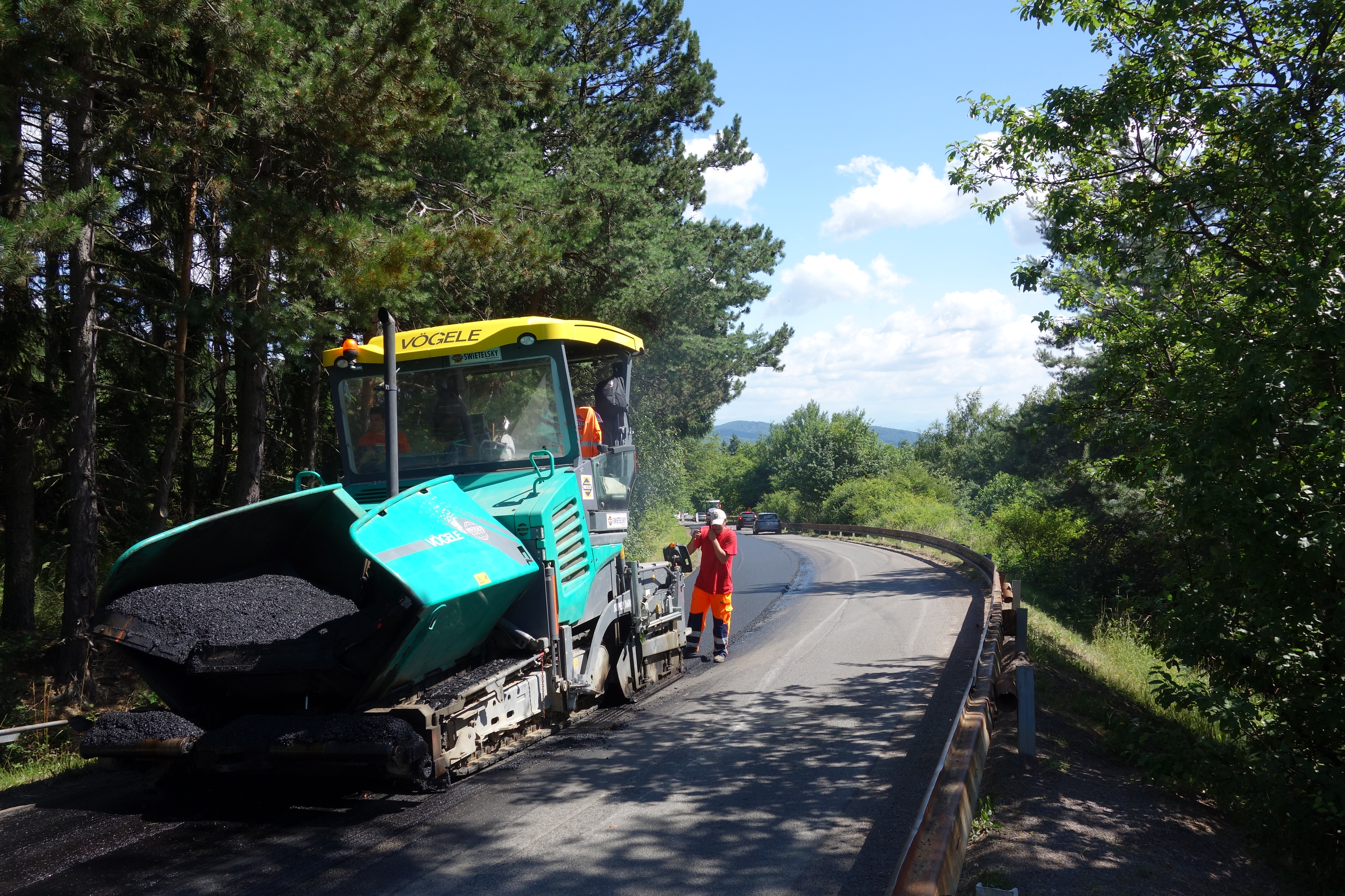 Rekonštrukcia cesty Banská Štiavnica - križovatka - Edilizia stradale e costruzione di ponti