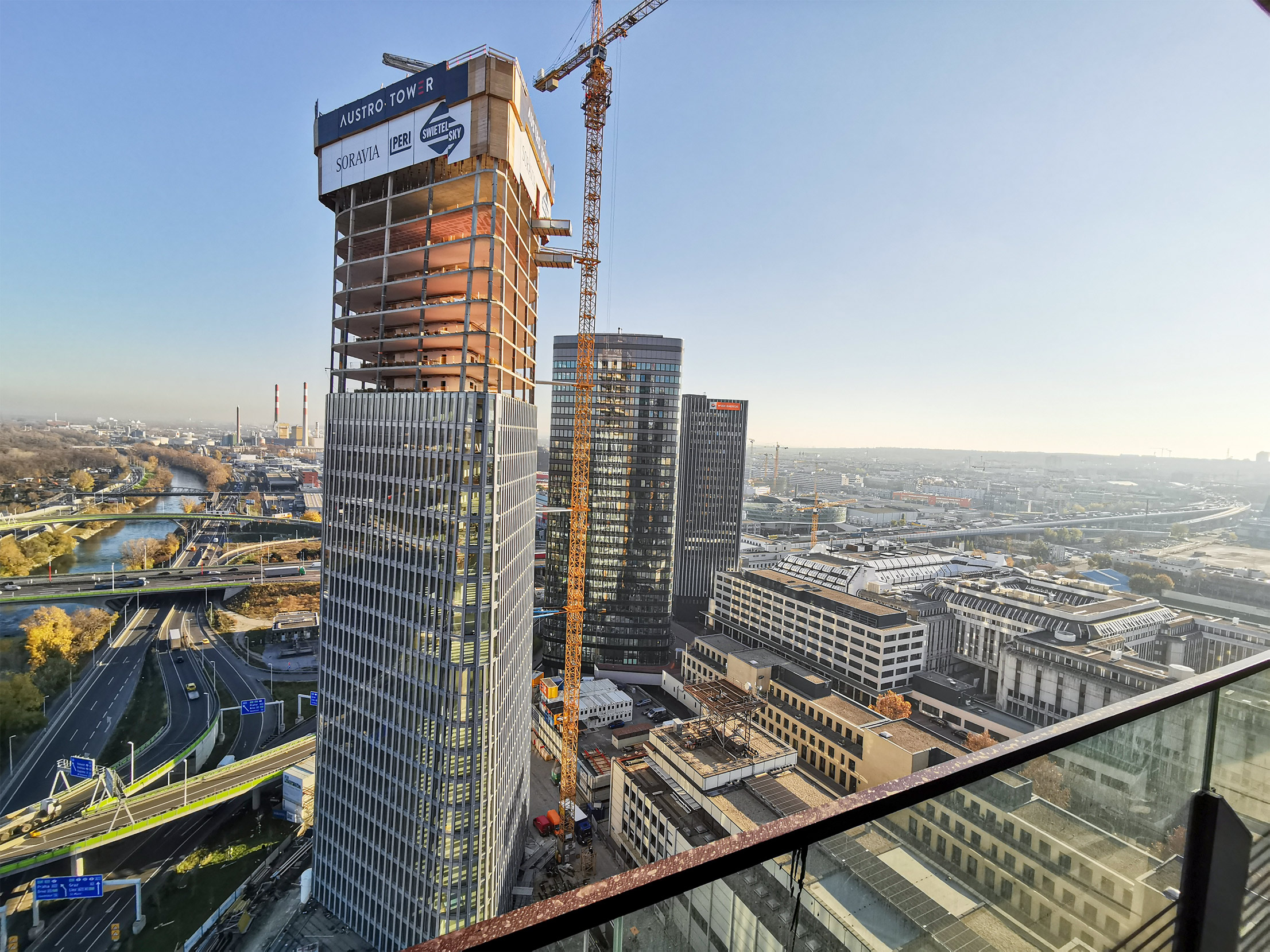 Austro Tower, Wien - Costruzione edilizia