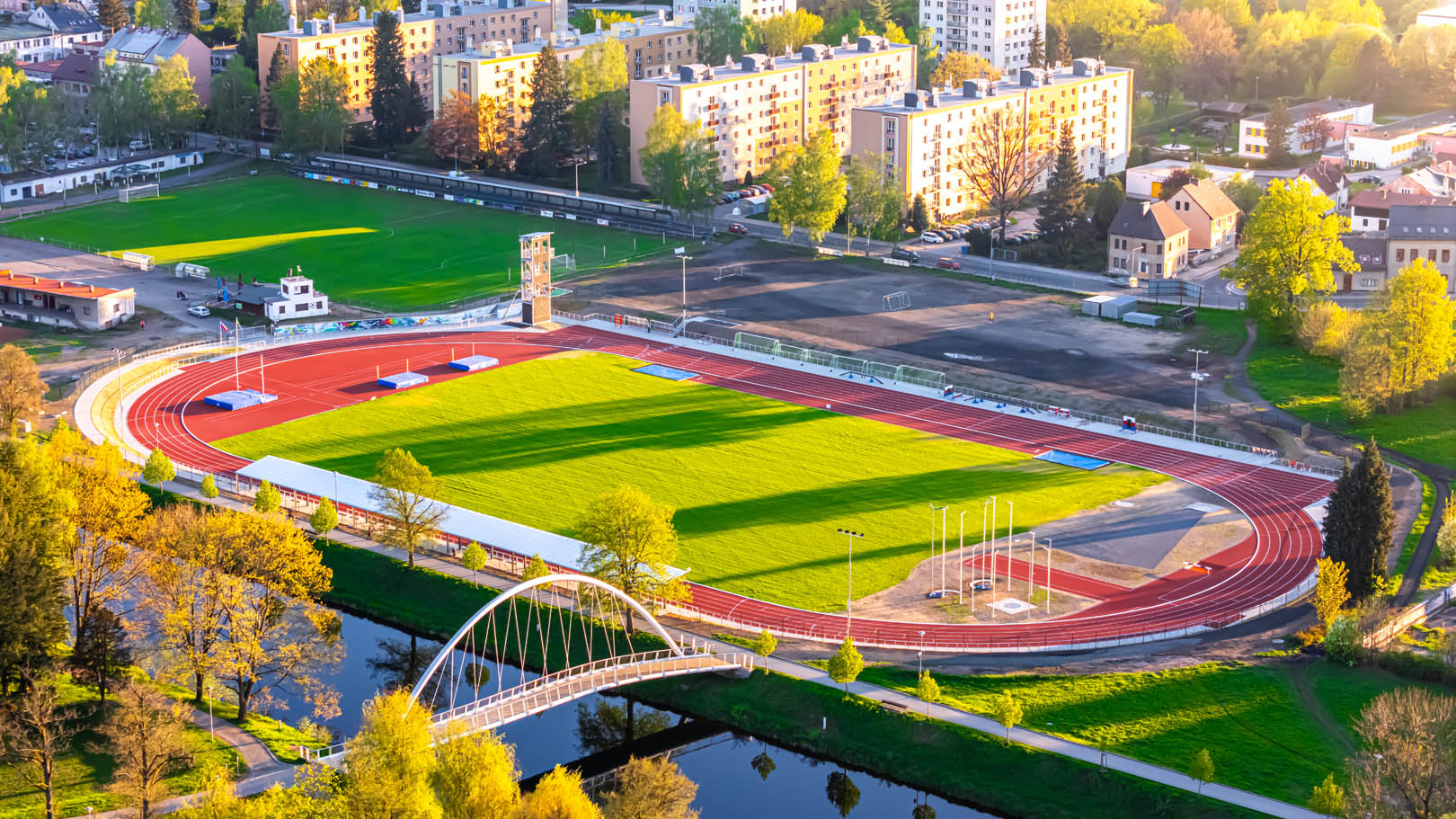 Rekonstrukce Atletického stadionu v Semilech - Competenze speciali