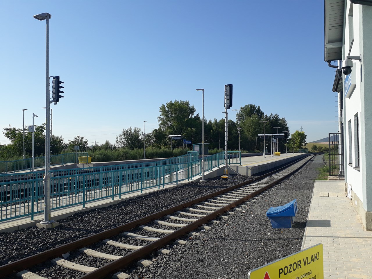 Revitalizace tratě Louny–Lovosice / žel. stanice Čížkovice – venkovní osvětlení - Edilizia ferroviaria Revitalizace tratě Louny–Lovosice / žel. stanice Čížkovice – venkovní osvětlení - Edilizia ferroviaria