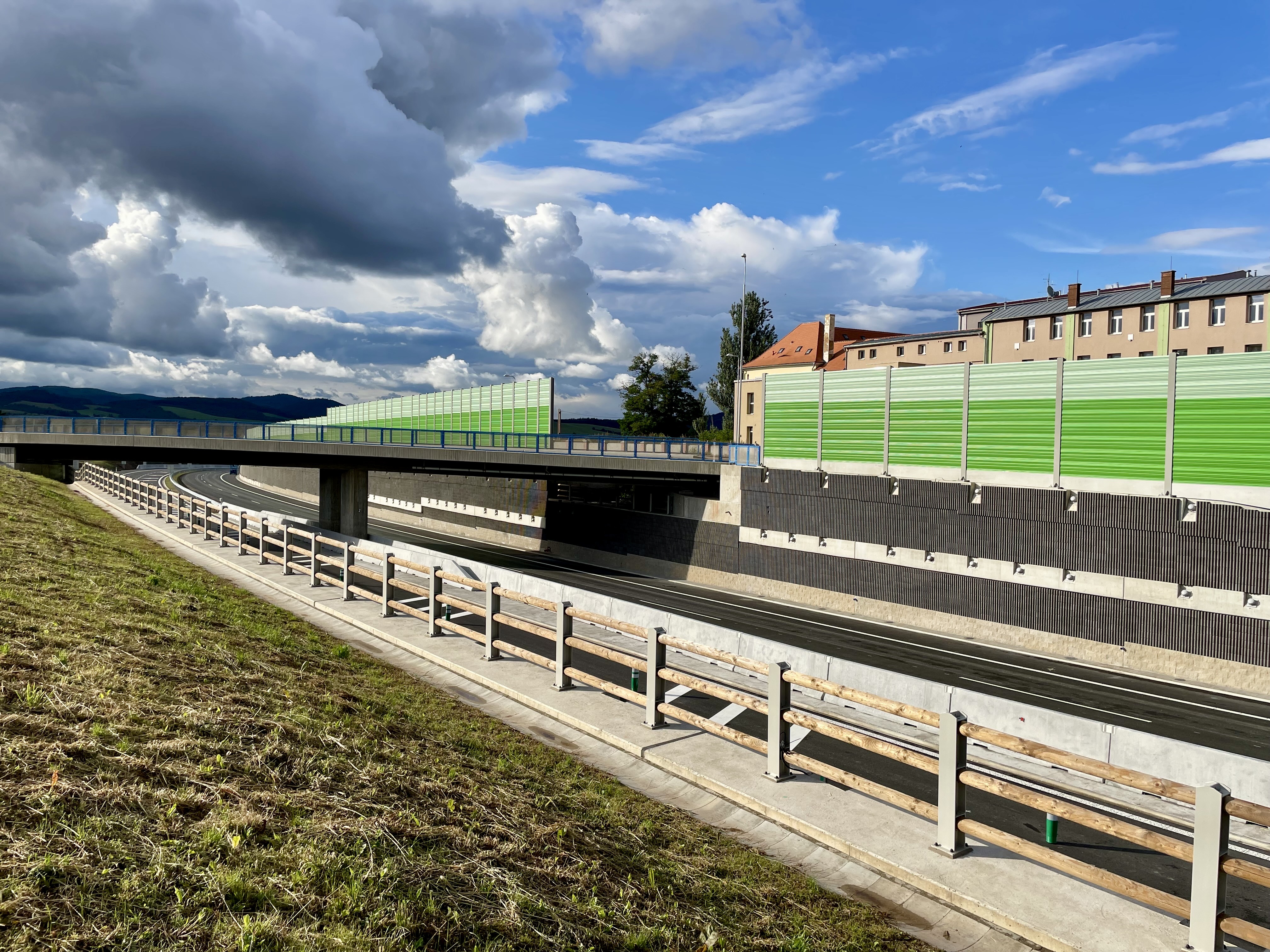 Dálnice D6, obchvat Lubence – stavba mostů a zárubních zdí - Edilizia stradale e costruzione di ponti