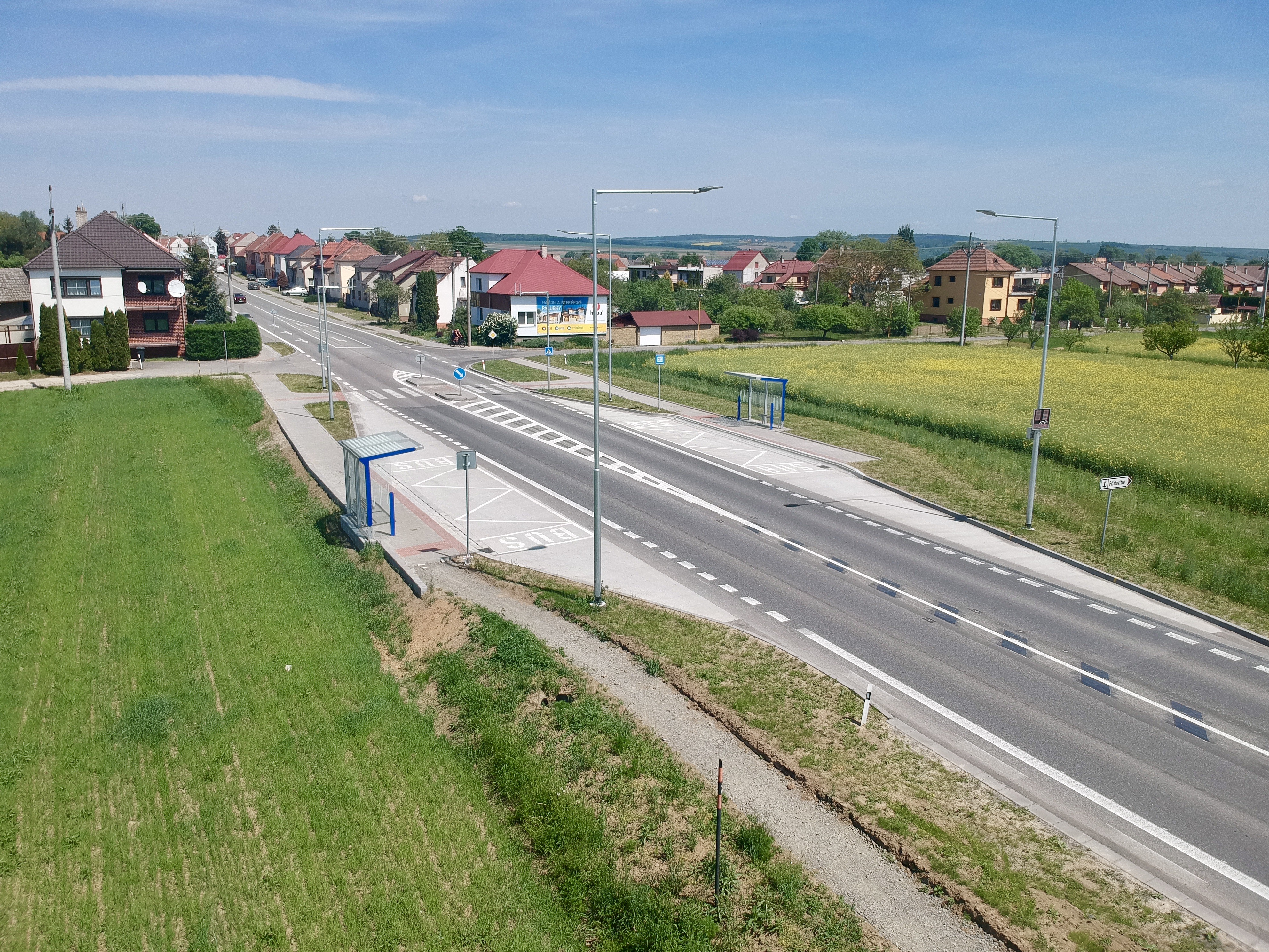 Spytihněv – autobusová zastávka - Edilizia stradale e costruzione di ponti